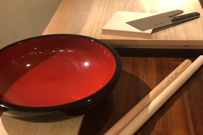 A pairing experience in Sapporo where you can enjoy tempura and 3 kinds of Hokkaido-only sake, along with a soba-noodle making experience! - Is $123.79 a fair price?