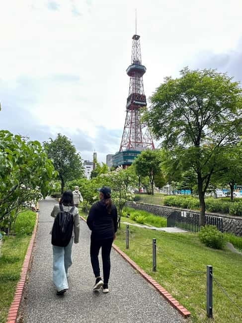 Authentic Sapporo: Nijo Market Seafood Lunch & History Tour - Key points at a glance