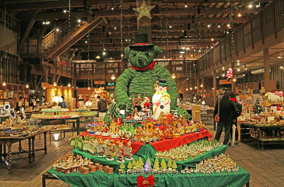 From Sapporo: Hokkaido Highlights Day Trip - Shiroi Koibito Park and the Extra Factory Fee