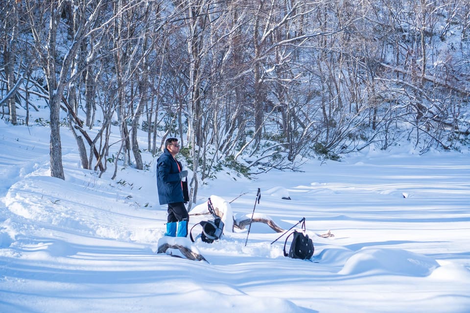 Lake Tachibana: Snowshoe to a frozen lake! - Why the small group matters