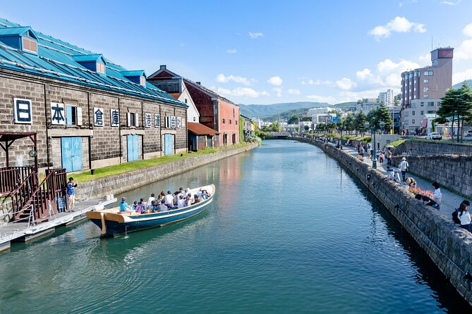 Otaru 6hr Private Trip with Government-Licensed Guide - A traditional stop at Tanaka Sake Brewing Kikkogura