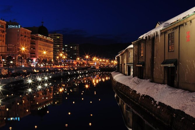 Otaru Rickshaw Tour - Slipping into a small alley