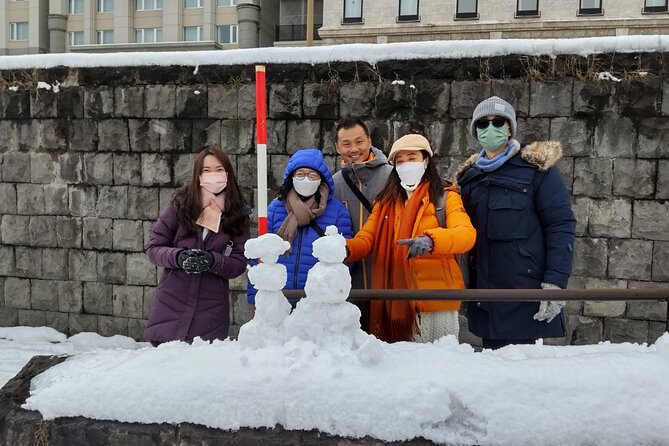 Otaru & Yoichi Tour with Licensed Guide & Vehicle from Sapporo - Sakaimachi Street for food and shopping