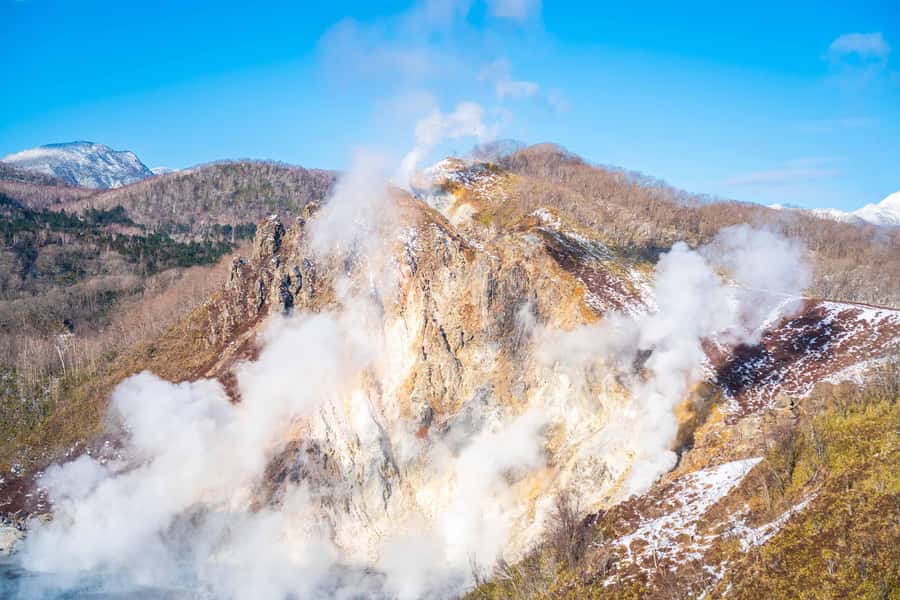 Oyunuma Hot Spring Pond Winter Panorama Tour - A moderate route with real winter footing