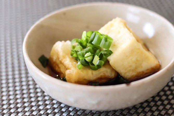 Private Japanese Cooking Class in Sapporo with Local Host Kanae - How this compares with a standard food tour
