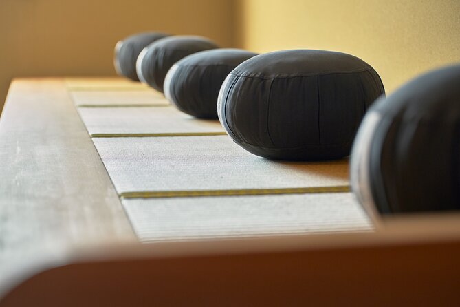 Private Temple Tour with Zazen Meditation - Trying zazen without forcing the posture