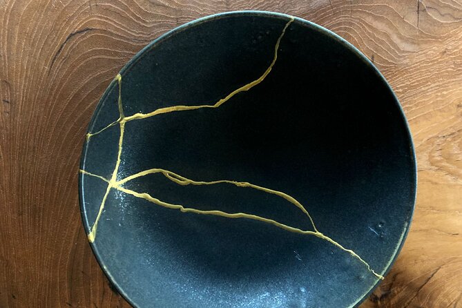 Private Wheel Pottery Experience with One Drink - Why this Otaru pottery class works well