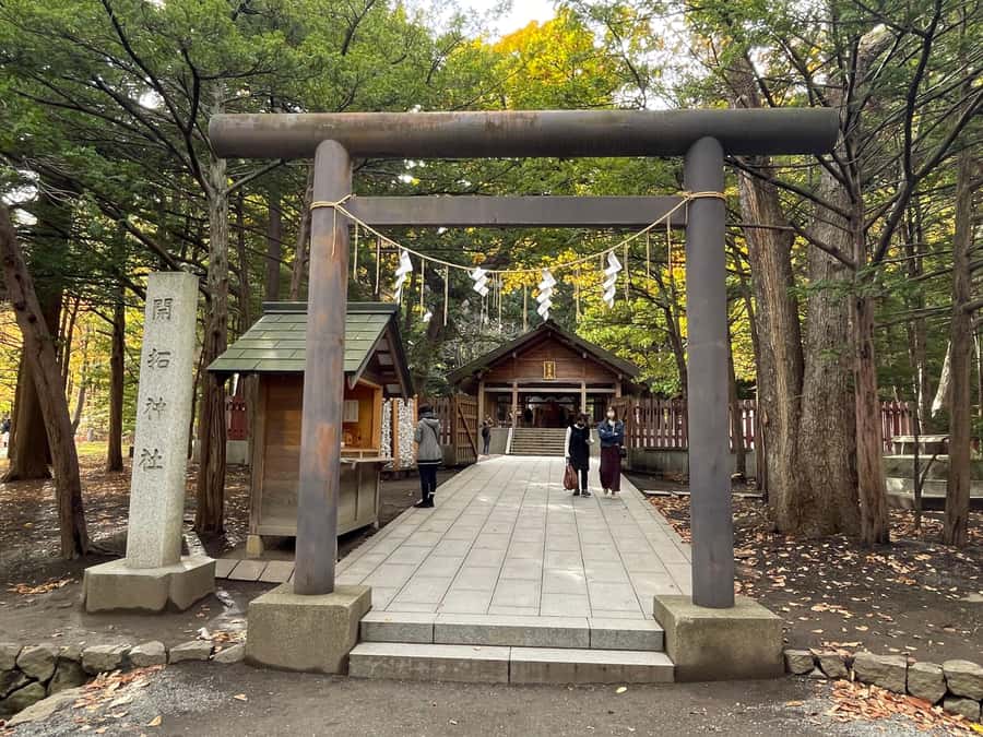 Sapporo: Hokkaido Shrine Tour with Rituals, History & Sweets - Kaitaku Shrine and Hokkaido’s pioneer story