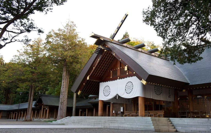 Sapporo: Private Customized Day Tour in Sappro City - Nijo Market for a food-focused morning
