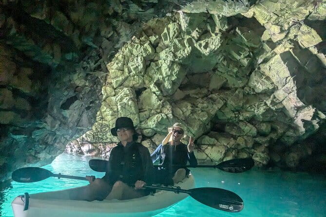 Sea Kayaking Tour - Otaru Coastal Adventure - Cliffs, caves, and the limits of nature