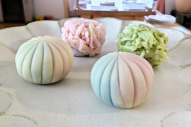 Wagashi traditional japanese sweets class - What you actually do during the two-hour class